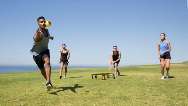 jongeren-weer-sporten-buiten-samen-organisaties