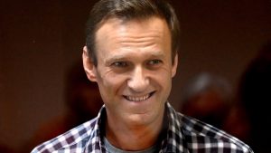 navalny-anderhalve-maand-korter-straf