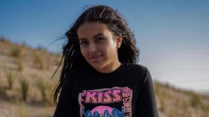 Thumbnail voor Oulaya (21) verkocht vanaf haar dertiende haar lichaam: 'Ik werd gefilmd en ging viral'