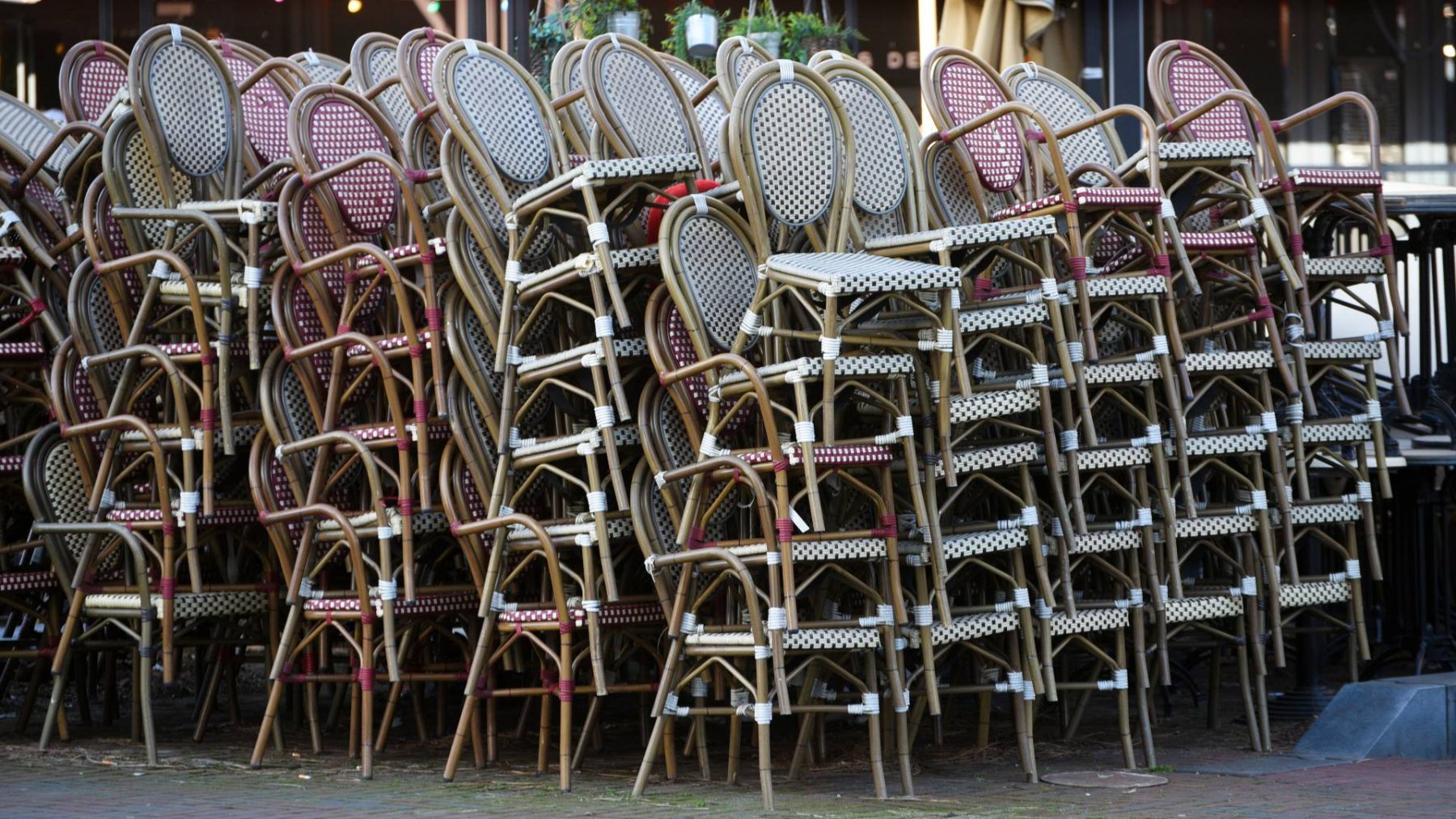 Horecabranche spant nog een rechtszaak: coronasteun moet zo snel mogelijk worden uitbetaald
