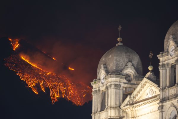 De uitbarsting gezien vanuit Catania