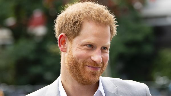 Prins Harry en James Cordon zingen samen 'Fresh Prince of Bel Air' bij Carpool Karaoke