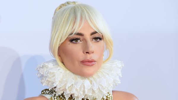 Bewakingsvideo toont aanval op hondenuitlater Lady Gaga en ontvoering honden