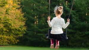 Thumbnail voor Honderdduizenden kinderen groeien op in armoede in Nederland en ervaren sociale uitsluiting
