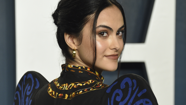 Camila Mendes