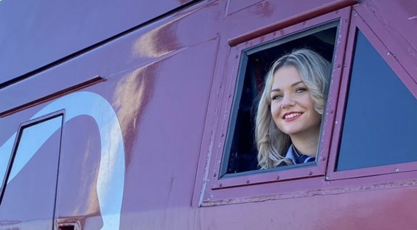 Chloe is de eerste vrouwelijke Thalys-machinist in Nederland: 'Ik begrijp niet waarom ik de enige ben'