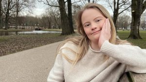 Thumbnail voor Céline deelt leven van zus met downsyndroom op Instagram (en inmiddels meer dan 50.000 volgers)