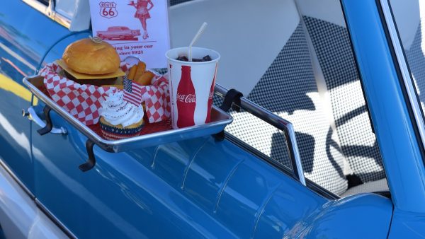 Hup die auto in: Naar deze drive-thru's wil je heen