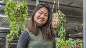Thumbnail voor Marsha (24) bedacht datingapp Breeze: 'Niet meer swipen en chatten, maar meteen afspreken'