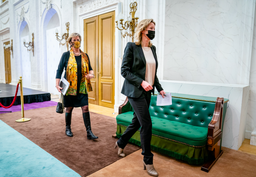 Verkenners Jorritsma en Ollongren stappen op na blunder notities