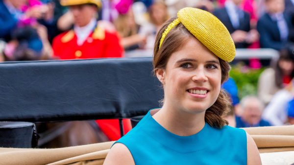 Prinses Eugenie deelt zoete foto's van babyzoon August