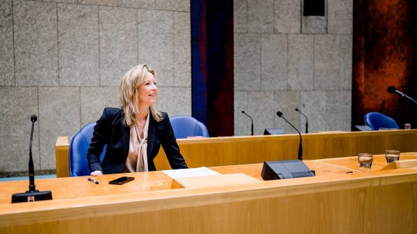 oppositie debat