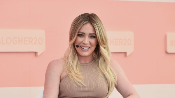 Hilary Duff bevallen van dochter, die ze een prachtige 'jongensnaam' geeft