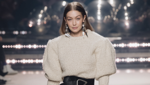 Thumbnail voor Gigi Hadid doneert inkomsten Fashion Week aan Oekraïne