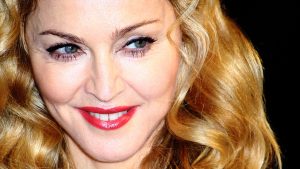 Thumbnail voor Madonna trakteert volgers op lingeriefoto's en dat wordt gewaardeerd