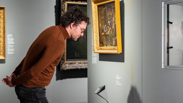 Zó hard stonk het vroeger: schilderijen Mauritshuis krijgen een geurzuil