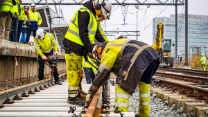 Thumbnail voor Spoorwerkers tien jaar blootgesteld aan kankerverwekkende stof: 'Een sluipmoordenaar'