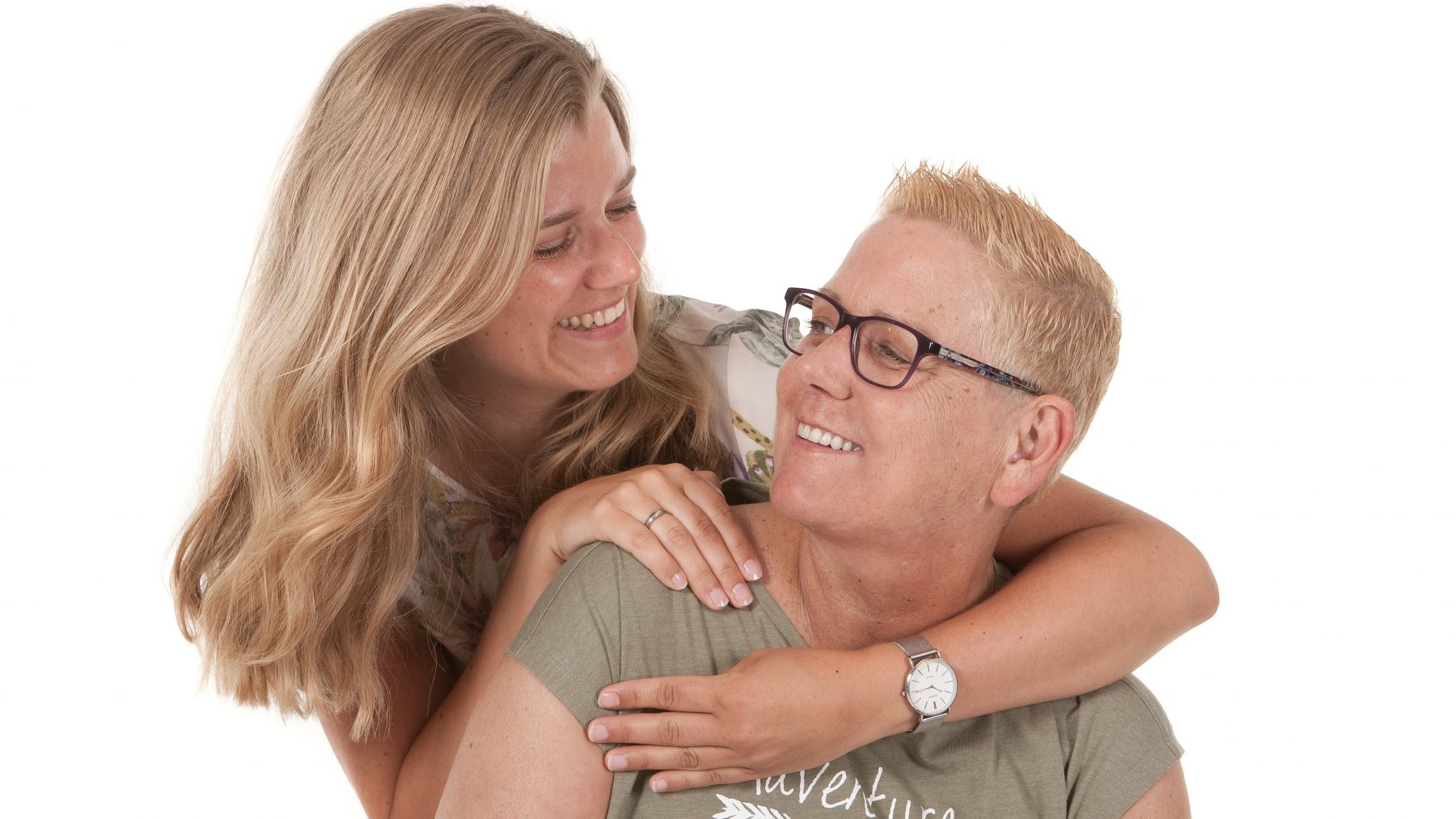 Lies herdenkt haar moeder Els: 'Heb elkaar lief en geniet nu'