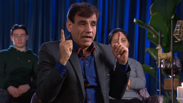 vinod saheb frank visser doet uitspraak