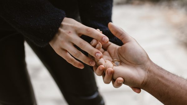 Debbie's man ging vreemd met zijn collega