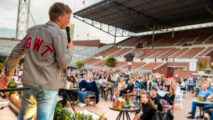 Thumbnail voor 'De Amsterdamse Zomer' keert dit jaar terug met Snelle en Glennis Grace