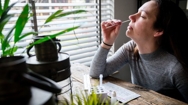 Lidl verkoopt corona-zelftesten voor een prikkie: 'Tegen inkoopprijs'