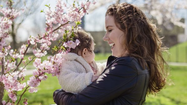 Joanne Felipa (34) was doodsbenauwd dat ze de ziekte van Lyme zou doorgeven aan haar kind