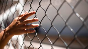 Thumbnail voor Medewerkster gevangenis Roermond ontslagen na relatie met gevangene