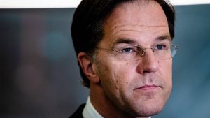 Thumbnail voor Meerderheid Nederland niet eens met aanblijven Rutte