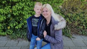 Sharon kreeg hartproblemen tijdens de zwangerschap