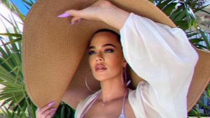 Thumbnail voor Model Sydney Chase onthult: 'Ik had onlangs een affaire met Khloé Kardashians vriend'