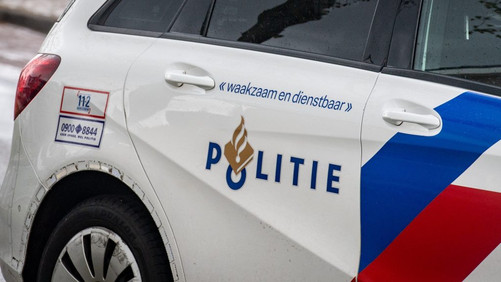 Rotterdamse agent die 17-jarige jongen in het gezicht sloeg, biedt excuses aan