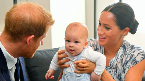 Harry en Meghan delen nieuwe foto van tweejarige Archie