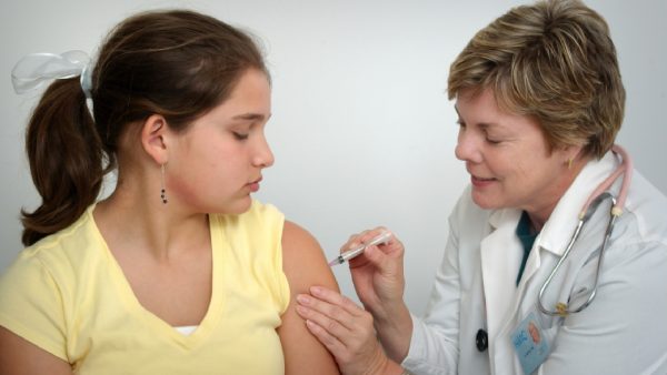 Pfizer-vaccin door VS goedgekeurd voor twaalf- tot en met vijftienjarigen