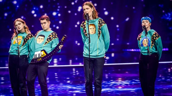 IJsland na positieve coronatest niet meer het podium op bij Eurovisie Songfestival