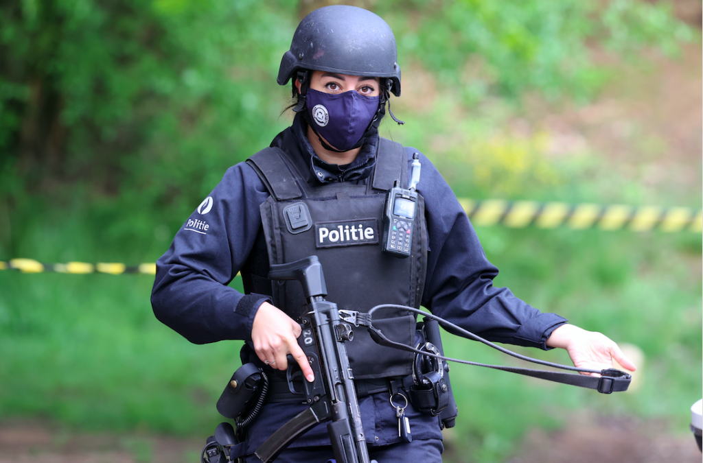 Vriendin over vuurgevaarlijke voortvluchtige Belgische militair