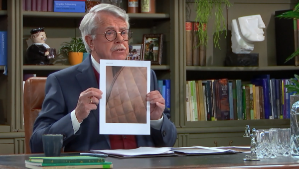 Lieke vies matras vraagt hulpt aan rechter Frank Visser