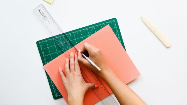 Kabinet bespreekt zaterdag heropening middelbare scholen