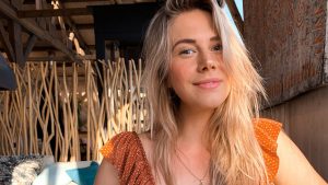 Thumbnail voor Manon (23) deelt haar leed op TikTok: 'Ik werd vergiftigd door mijn borstimplantaten'