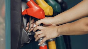 Thumbnail voor Blijf tóch maar thuiswerken: benzineprijzen opnieuw gestegen tot recordhoogte