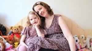 Thumbnail voor Marlies schrijft met dochter (6) boek over epilepsie: 'Ik dacht dat ze doodging'