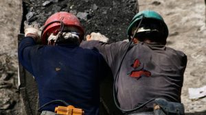 Thumbnail voor Zeven Mexicaanse kompels overleden en geborgen na instorten kolenmijn