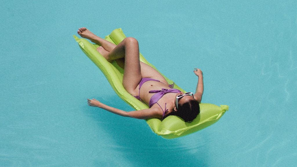 Van kwallenbeet tot muggenbult_ deze zomerse fabels helpen wij even de wereld uit