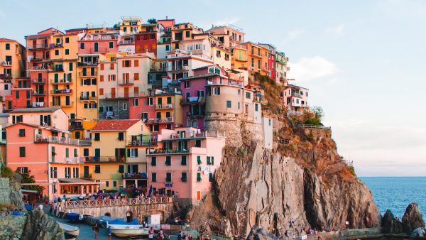 Italië schaft mondkapjesplicht in buitenlucht af