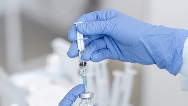 Brussel koopt 150 miljoen Moderna-vaccins voor 2022