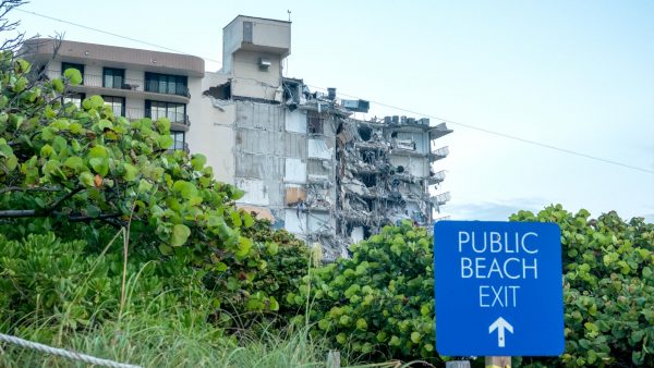 Dode en gewonden door instorten appartementencomplex in Miami