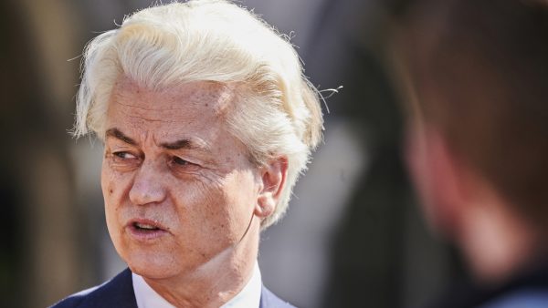 Geert Wilders haalt op Twitter uit naar 'idioot' Rutte: 'Negeer hem'