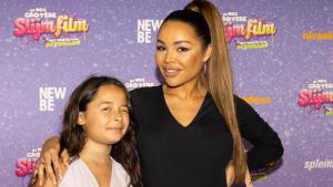 Thumbnail voor Amanda Balk pakt met dochter de draad op na overval: 'Echt vreselijke dingen meegemaakt'