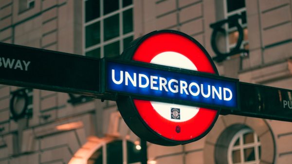 Grote brand in Londen bij metrostation Elephant & Castle