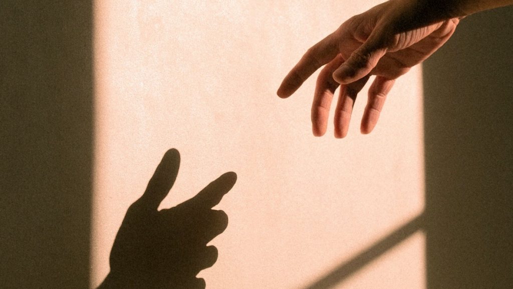 de anderhalvemeterregel geldt nog wel even